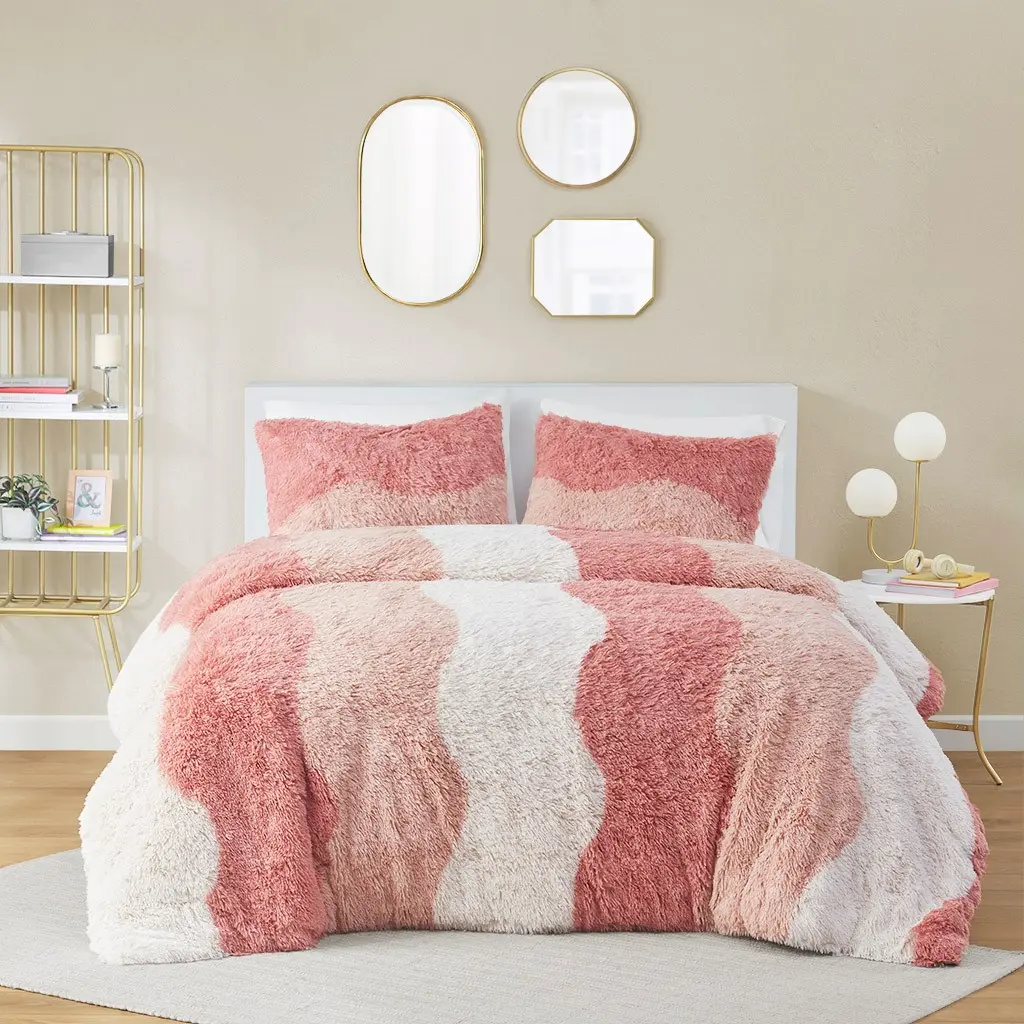 Shaggy Faux Fur Comforter Set with Ombre Gradient – Ultra-Soft Plush Bedding, Full/Queen, Includes 2 Pillow Shams, Down Alternative Fill, Machine Washable