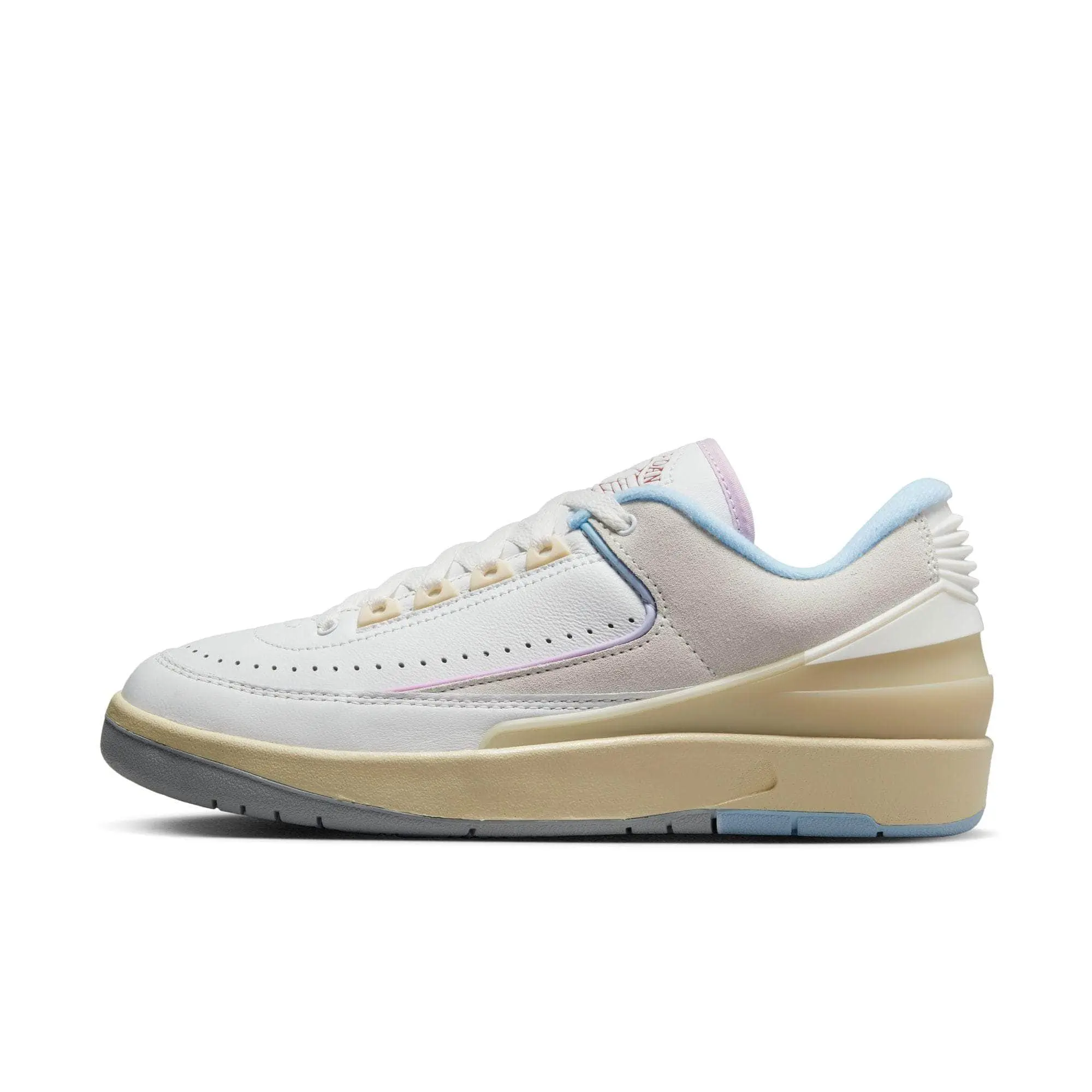 Female Retro Low-Top Leather Trainers, Basketball Inspired Streetwear Shoes with Lightweight, Responsive Cushioning, Style DX4401-146