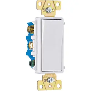 Pass & Seymour TM874WCC6 15A Grounded Premium Decorator 4 Way Switch- White