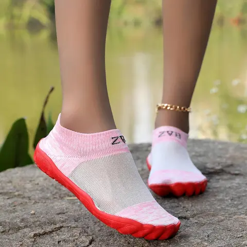 Women's Solid Color Breathable Water Shoes, Lightweight Swim Shoes, Water Aqua Shoes, Casual Comfortable Sports Shoes for Yoga, Soft Sole Swimming Shoes for Indoor & Outdoor, Quick Dry Shoes, Water Footwear