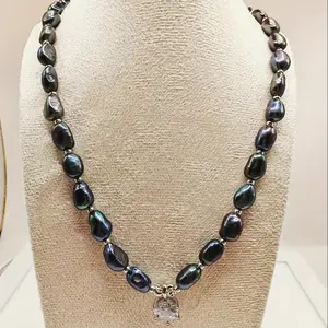 Natural Tahitian Baroque Black And Green Pearl Necklace, Featuring Large Grain Tahitian Baroque Pearls It Is The Fashionable Choice For Gifting And Can Be Worn For Thanksgiving Or Christmas. It Is The Top Choice For Women's Nobility