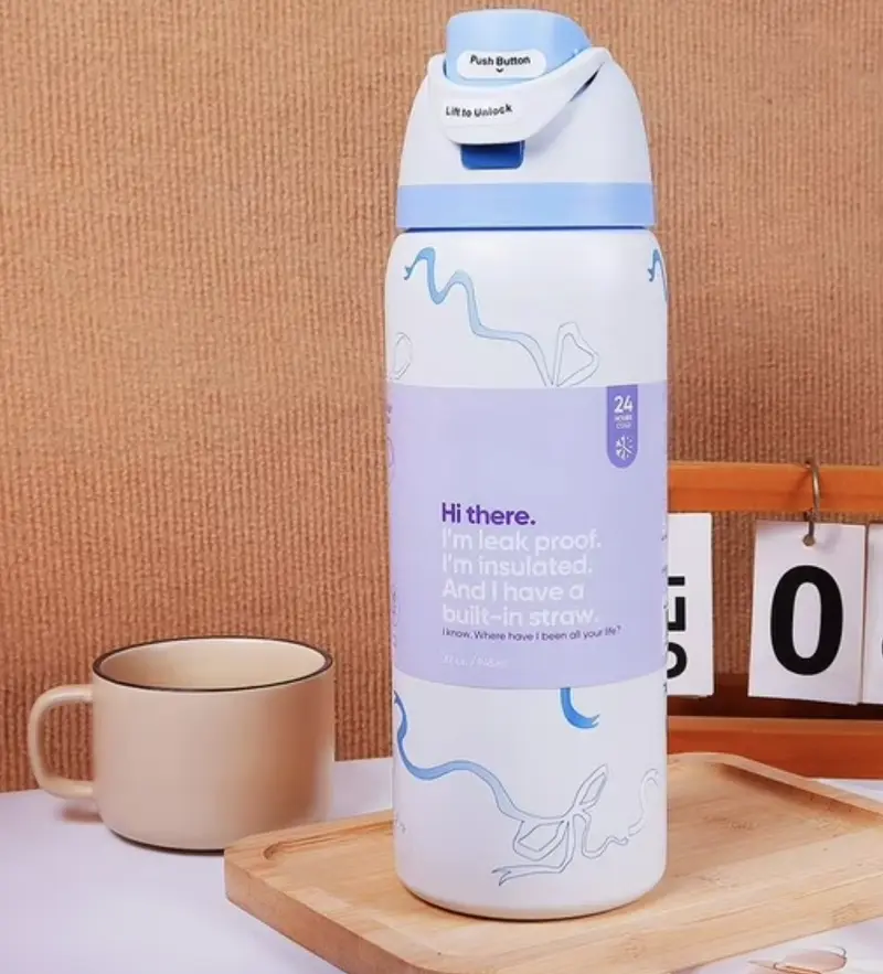 Owala FreeSip Water Bottle – 2-in-1 Leak-Proof & Lockable, Trendy Everyday Essential for Gym Work School & Travel #owalabottle #freesip #drinkware #tumbler #mug #viralwaterbottle #gymessentials #trendingnow #drinkware #leakproof #selfcareessentials