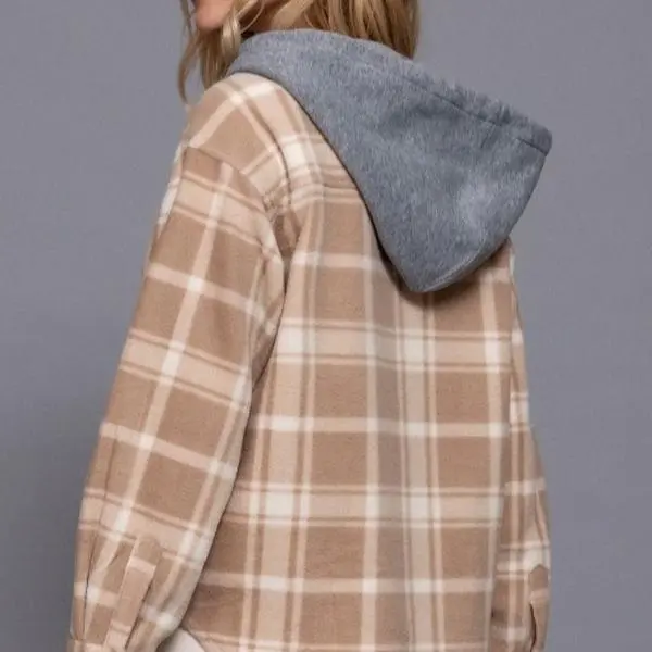 Oversize plaid jacket sleeve flannel button-front