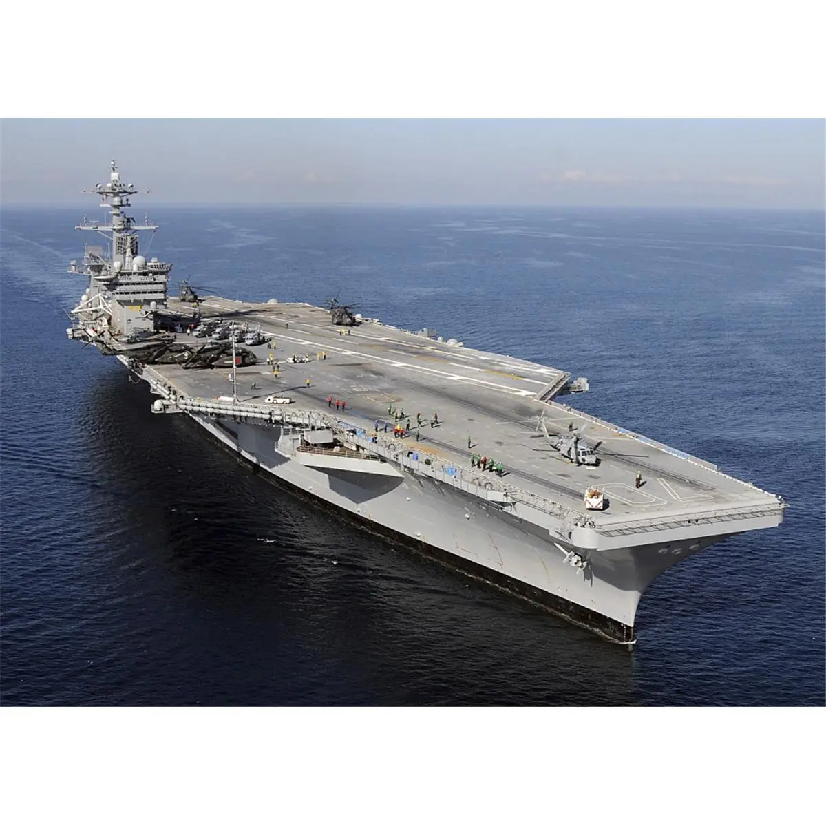 USS Carl Vinson Military Ship Photo Poster Print - 33x24 in Hangable Large Wall Decor, Precise Realistic Image Home/Office Room Decoration, Wall Decoration, House