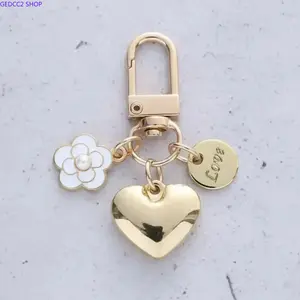 Heart Flower Keychain for Women & Men – Fashion Alloy Car Key Ring, Trendy Love Charm Accessory for Keys, Bag & Everyday Carry, Exquisite Birthday & Holiday Gift