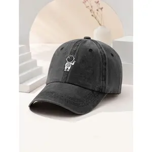 1pc Astronaut Printed Outdoor Casual Adjustable Sun Protection Baseball Cap Trucker Hat Suitable For Daily Wear