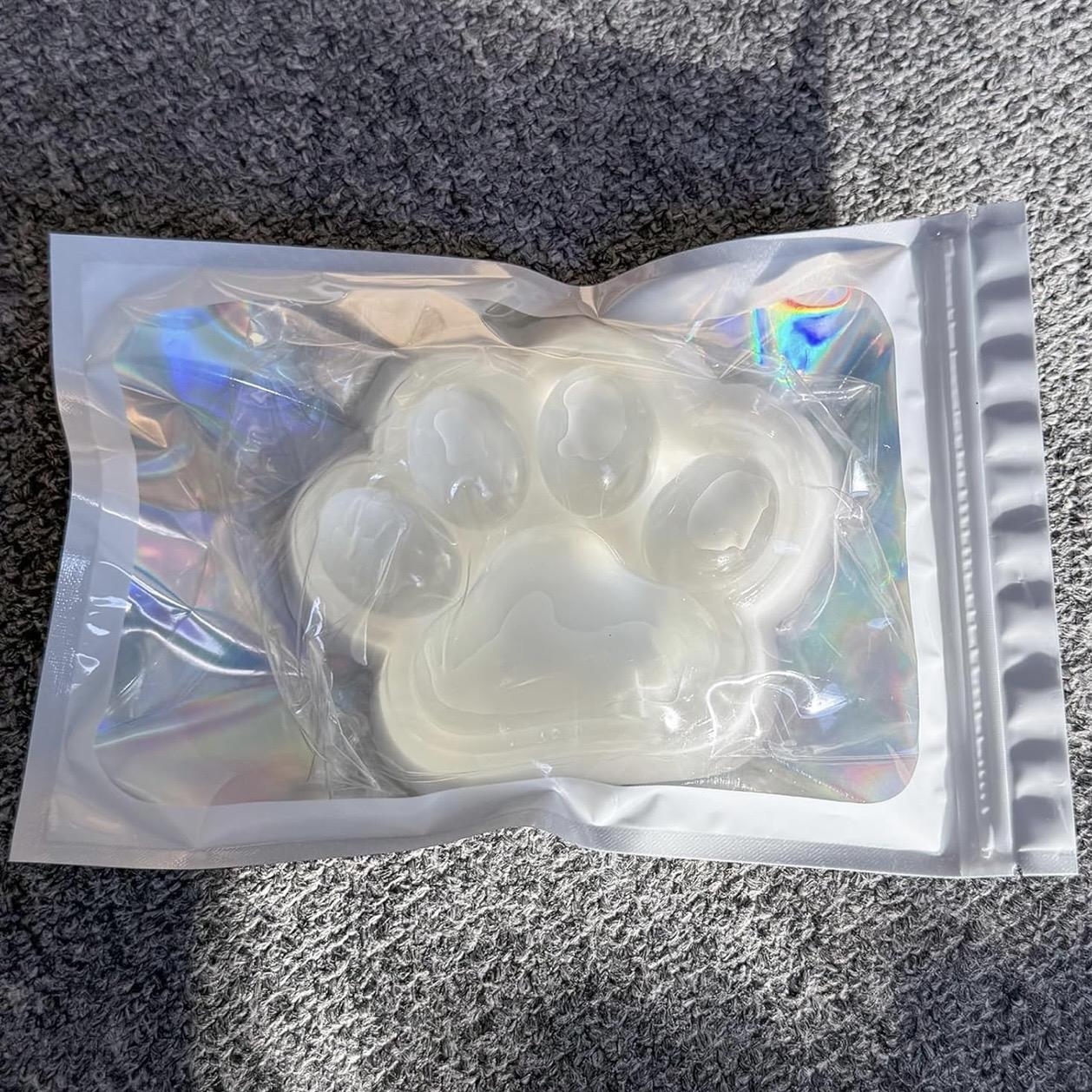 【2025 New】Big Cat Paw Squishy Toy, Clear Cat Paw Squeeze Toys, 5.5in Squishy Stress Relief Toy,Pinching Squishy, Executive Desk Toys Squishy,Soft High Resilience Squishy Toys.