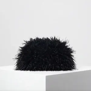 Dopamine Style Hair Claw Clip Purse, Y2K Furry Handbag Candy-Colored Women Crossbody Bag Charming & Cute Girl Wallet Party Purse Wirst Shoulder Bag Perfect for Party Wedding Prom Dinner/Banquet