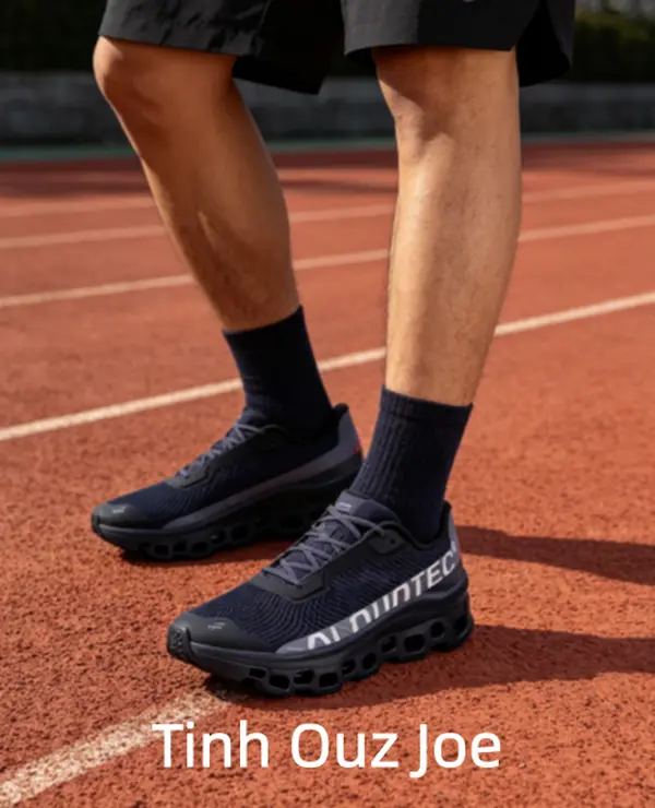 All-Season Height Boost Low-Cut Navy Blue Hollow Platform Sport Shoes, thin lightweight moisture-proof grid mesh fabric, eye-catching light gray side letter contrast detail, sturdy segmented hollow anti-impact integrated rubber sole