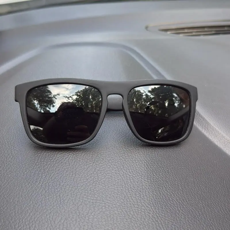 Men's Vintage-Modern Casual Sunglasses with Tinted Polycarbonate (PC) Lenses, Retro Meets Now Fashion Accessory for Daily Attire & Everyday Use