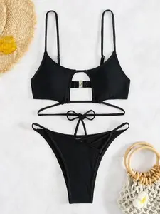 Solid Black Cutout Bikini Set - Curve-Hugging Slim Fit for Tropical Getaways