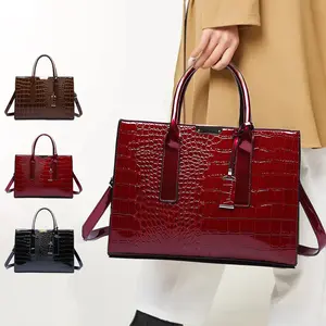 Women's Classic Crocodile Pattern Handbags Fashionable Shoulder Bags Solid Color Shiny Tote Bags