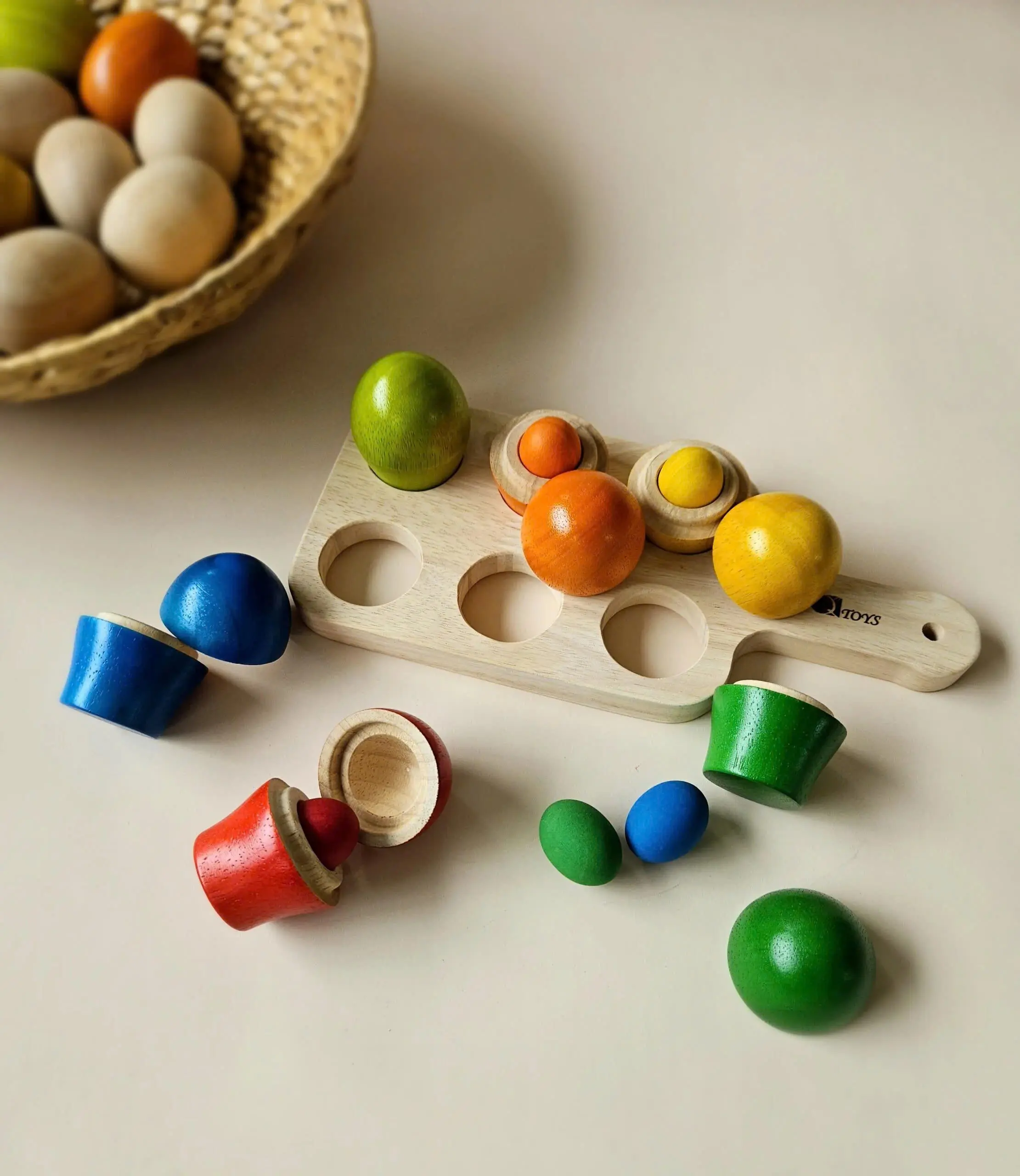 Sorting egg cups
