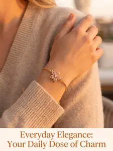 KONPJE Women’s Rotating CZ Rhinestone Bracelet, 7"-9" Adjustable Size, Gold-Plated Hypoallergenic Stress-Relief Jewelry, Everyday Wear Statement Piece for Smaller Wrists, Bracelets