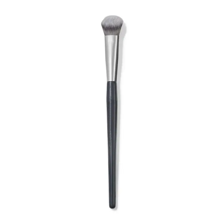 Viral under-eye makeup brush with a unique "kitten paw" shape for precise concealing and contouring; ideal for flawless face and eye coverage