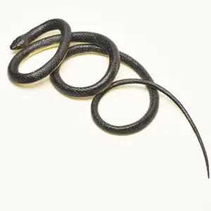 Prank Toy Large Snake, Realistic Artificial Imitation Halloween Prank Gift, Scary Party Game Prop, High Simulation Snakes for Fun Parties