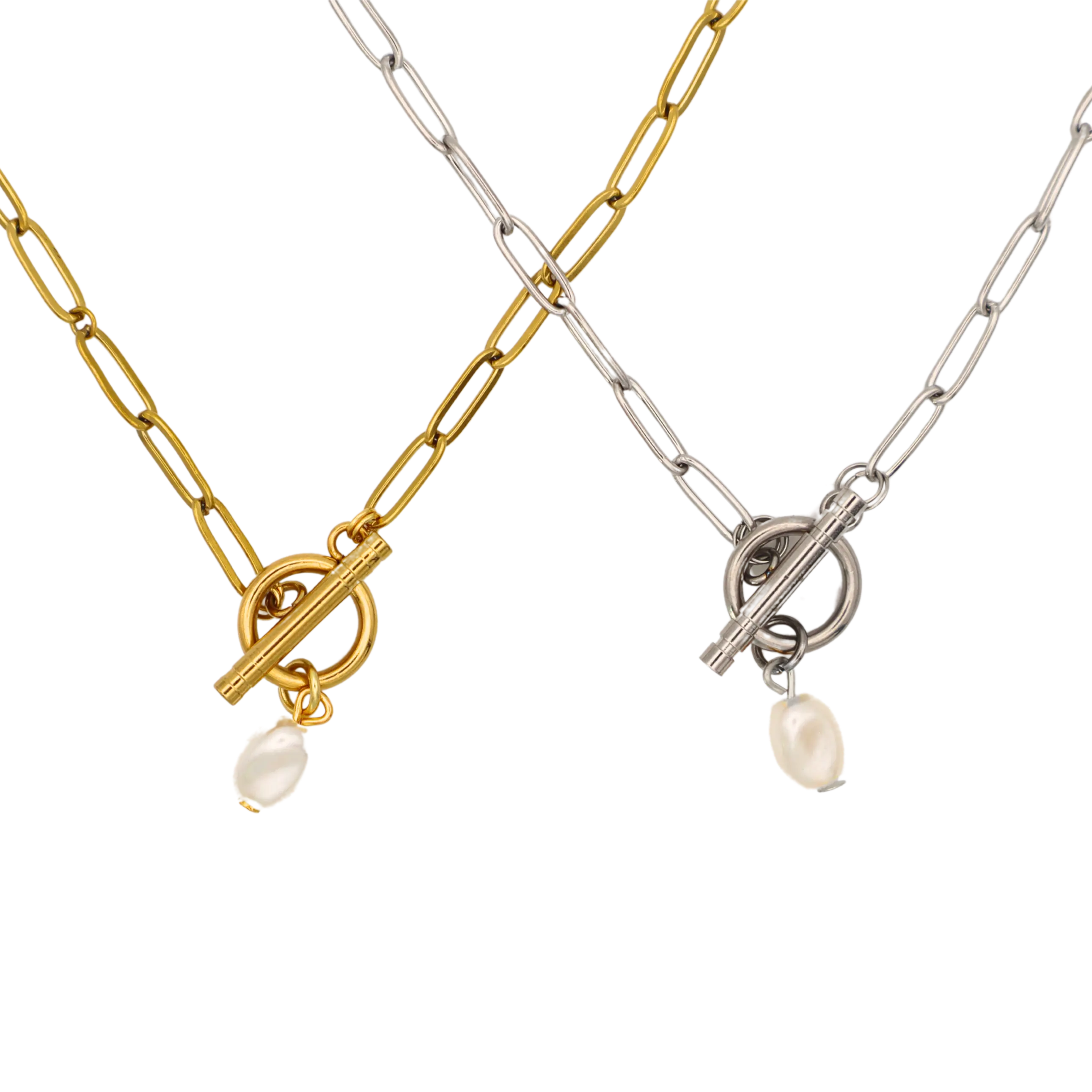 Circle Bar Clasp Necklace