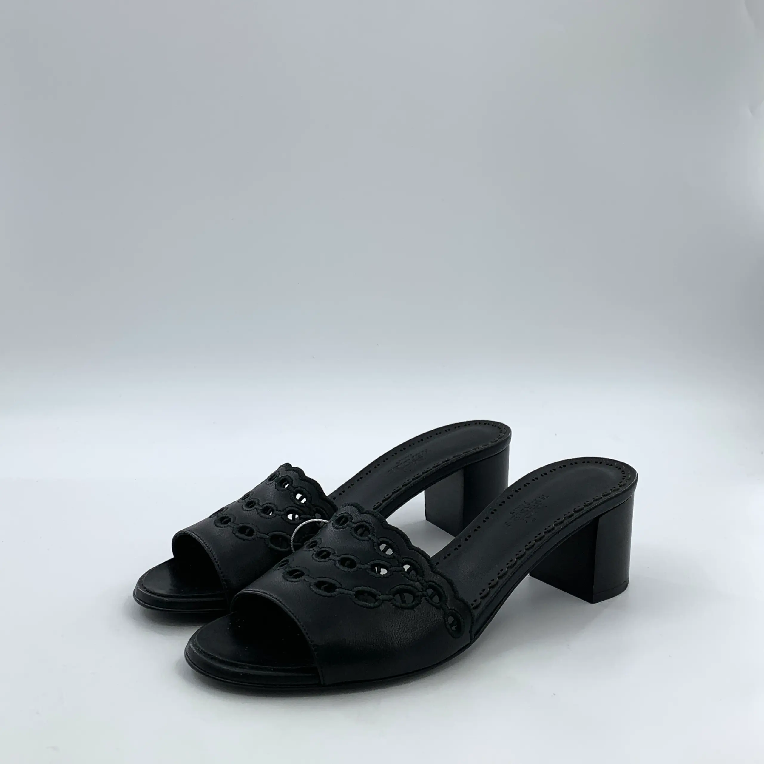 RDLT-Hermes Size 38 Black Cutout Leather Block Heel Slide Sandals-J37494