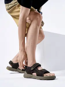 Men's Dark Gray Velcro Outdoor Sandals Breathable Non-Slip Beach Shoes Soft Sole Wear-Resistant Hiking Sandals