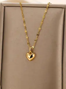 Metal Heart Pendant Necklace with Sparkling Chains, Unique Women's Jewelry, Perfect Valentine's Day Gift, Fashion Accessory, Heart Design Necklace