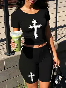 Personalized print patterns Two-Piece Set Women's Lip Print Short Sleeve Crop Top & Skinny Jumpsuit, Casual Fashion Cozy Round Neck Tee & Jumpsuit for Daily Outdoor Wear, Ladies Clothes for Spring, Overalls