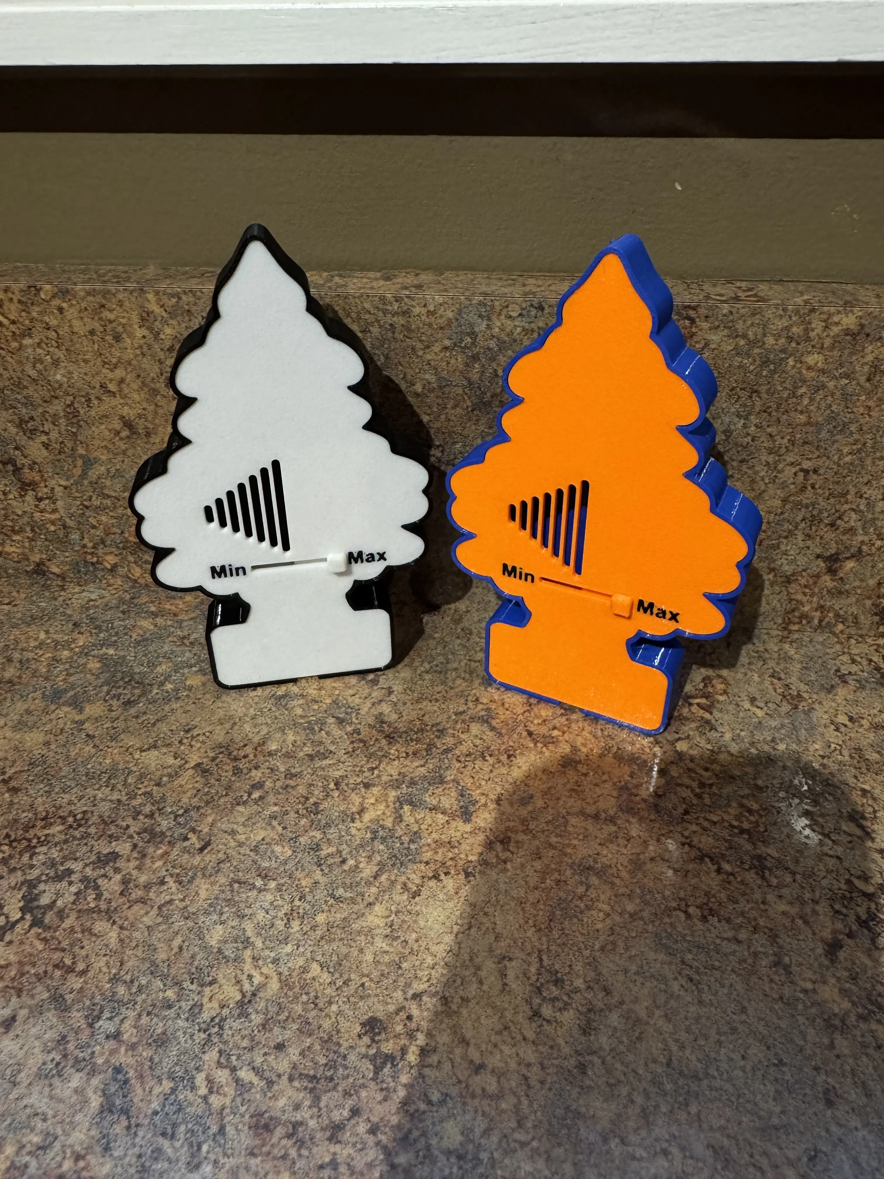 Little Tree Air Freshener Holders, Universal Car Interior Accessory, Compact Hanging Organizer for Vehicle Use