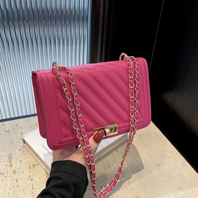 Fashionable New Solid Color PU Embossed Shoulder Bag, Street Commuting Crossbody Bag, Minimalist Women's Chain Small Square Handbag