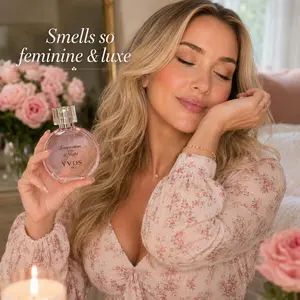 Women’s perfume with a fresh, long-lasting scent—a romantic, alluring eau de toilette for women offering an exclusive, unique, non-repeating elegant aura. The fresh scent carried by a gentle breeze is your signature fragrance profile.