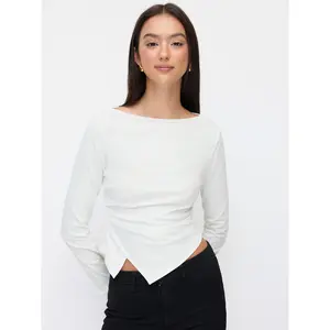 Cider Women's Cotton-Blend Boat Neck Long Sleeve Ruched Asymmetrical Hem T-Shirt