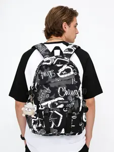 Trendy and fashionable Casual Printed Backpack with large capacity, featuring graffiti-style and personalized design, versatile and casual, suitable for students and commuters, suitable for daily use and commuting.