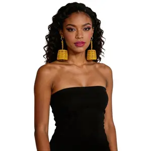 Boho Raffia Statement Earrings – Handmade Woven Raffia Drop Earrings – Lightweight Summer Beach Jewelry – Natural Fiber Fashion Earrings