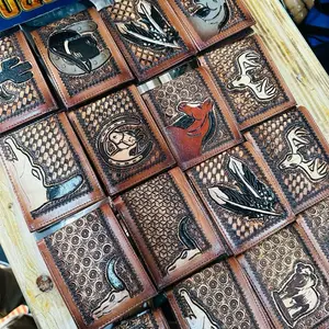 Carteras billeteras para hombre cinceladas