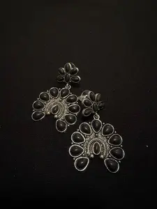 Western Black Stone Floral Drop Earrings -061