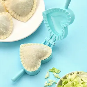 1pc Plastic Heart Shaped Dumpling Mold, DIY Kitchen Tool