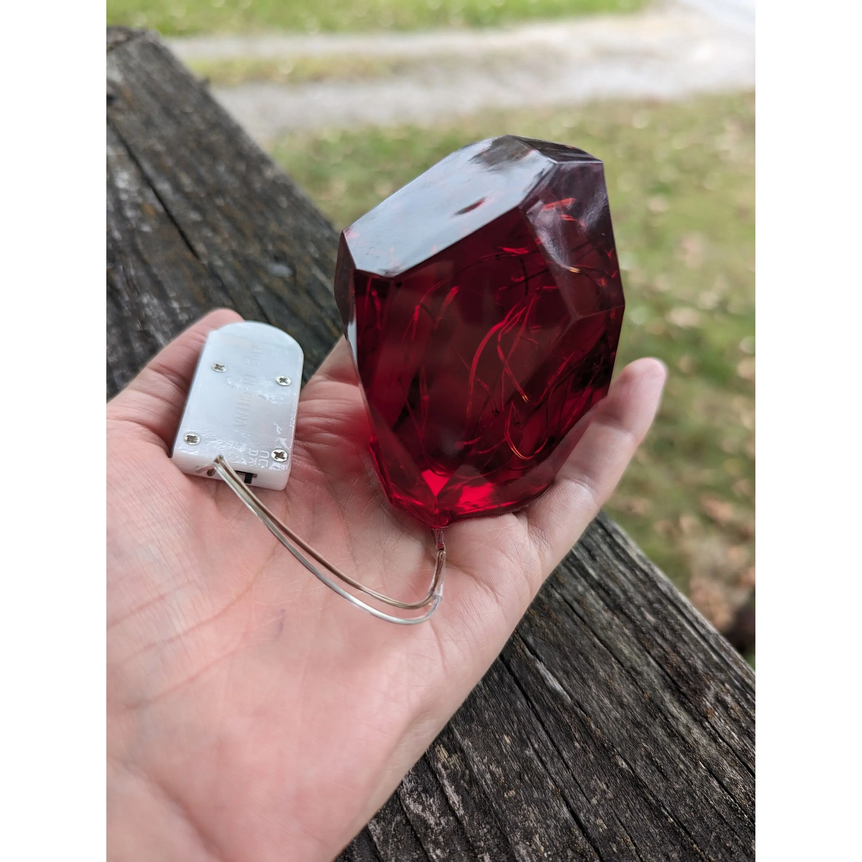 Shining Trapezohedron LED Crystal Lovecraftian Gifts Lovecraft Crystal The Haunted Of the Dark Red Crystal Horror Literature Gifts for Him