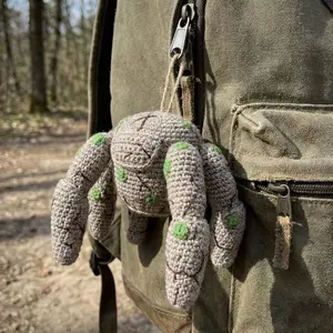 Handmade Rocky Crochet Keychain, Cute Alien Spider Plush Charm, Sci-Fi Amigurumi Bag Pendant, Backpack Accessory, Gift for Movie Fans