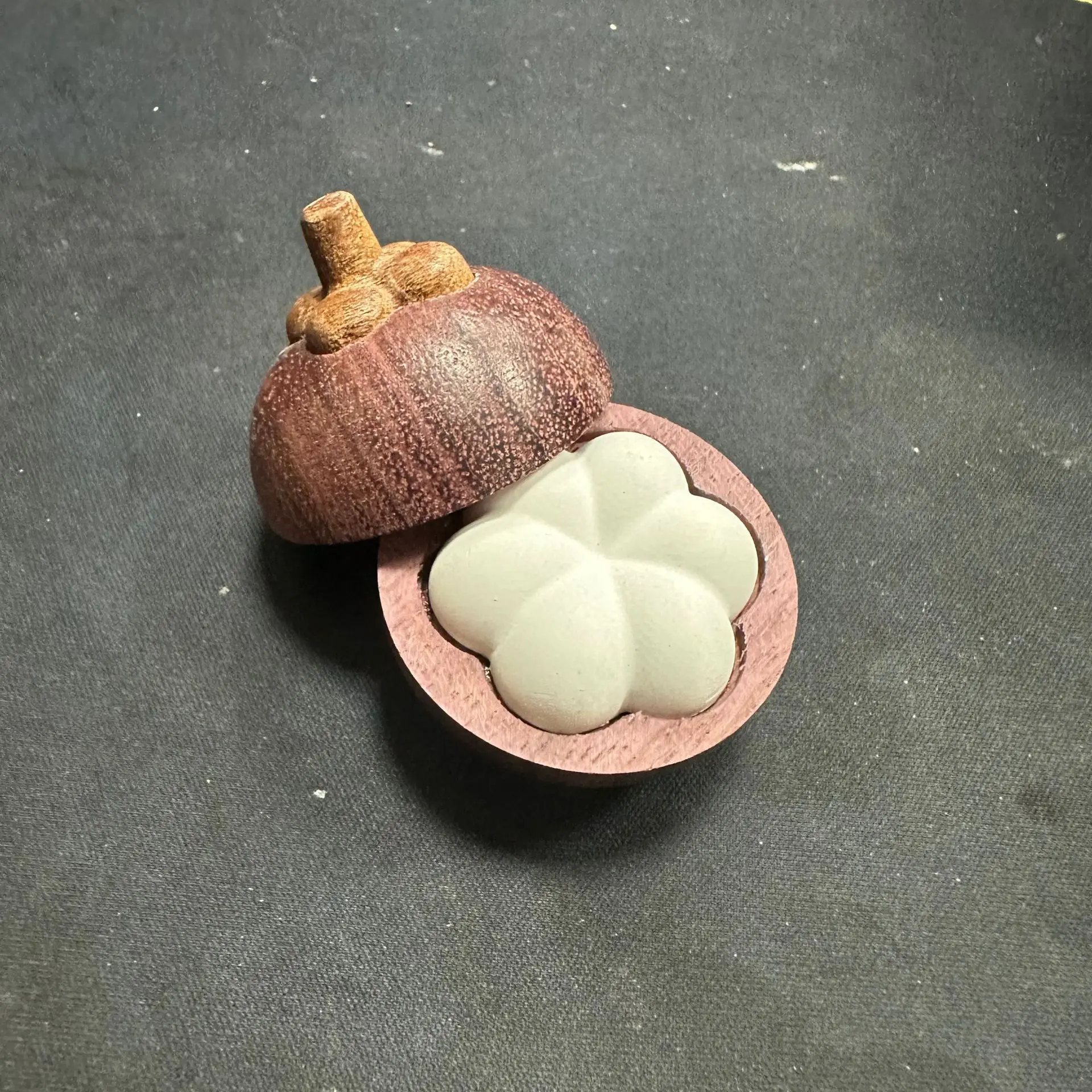 Violet Mini Mangosteen Diffuser