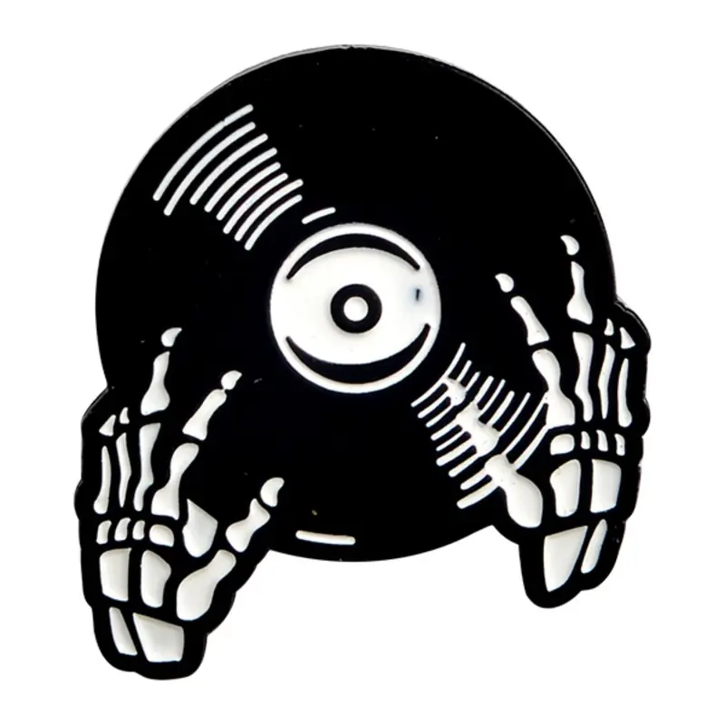 1 Piece Punk Music Record & Skeleton Hand Design Lapel Pins Brooch Pin, Vintage Hip Hop Style Alloy Accessories for Daily Holiday Gift, Fashion Clothes Accessories for Party, Daily Clothing Decoration, Halloween