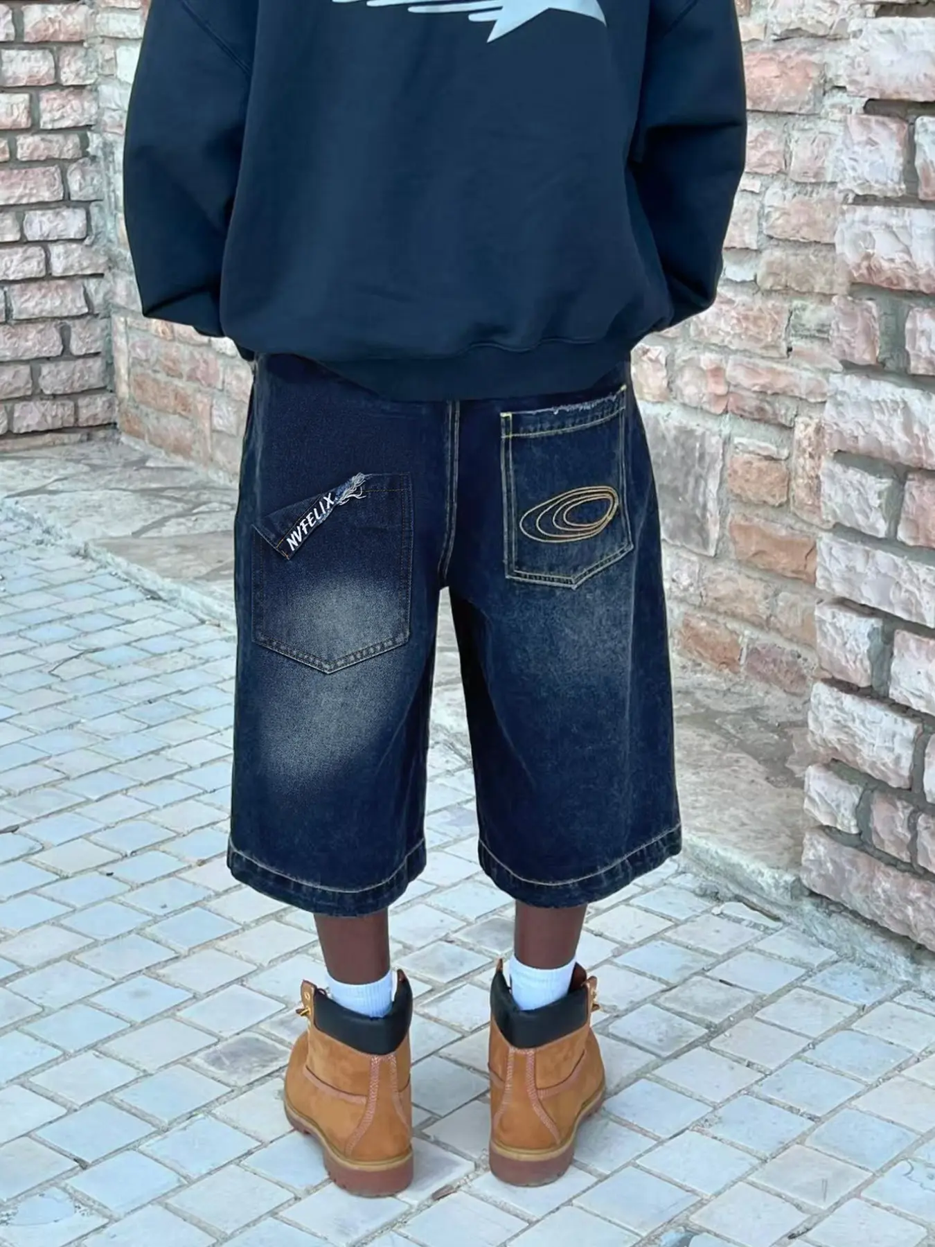 Men's Casual Streetwear Loose Fit Classic Denim Shorts, Pocket Embroidery Jeans Shorts, Comfortable Summer Wear, Stylish and Trendy Design, Menswear