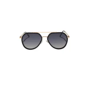DIFF EYEWEAR Joey Sunglasses in Black & Grey Gradient Polarized