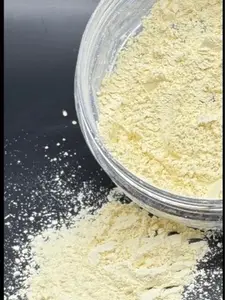 Yellow Hydrating Talc-Free Setting Powder for Neutralizing Redness & Brightening Skin with Flawless Finish