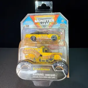 Monster Jam EarthShaker Truck & Race Car Set Series 5 New