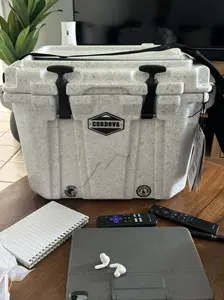 28 qt Base camp Class Hard Cooler, Outdoors Basecamp