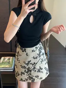 Summer New Style Sleeveless Knit Top for Women, Vintage Qipao Collar Fitted Short Shirt, Casual Spring & Fall Fashion