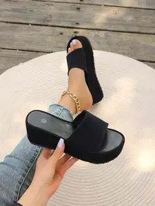 Women's Classic Wedge Sandals, Stylish Slip-On Shoes for Casual Wear, Comfortable Summer Footwear for Daily Use