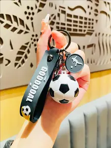 Soccer Shaped Keychain, Sporty Letter Pattern Keychain for Men & Women, Fashion Accessories for Daily Use, Trendy All-match & Exquisite Keychain for Birthday Gift, Stylish Keychain, Keychain Accessory