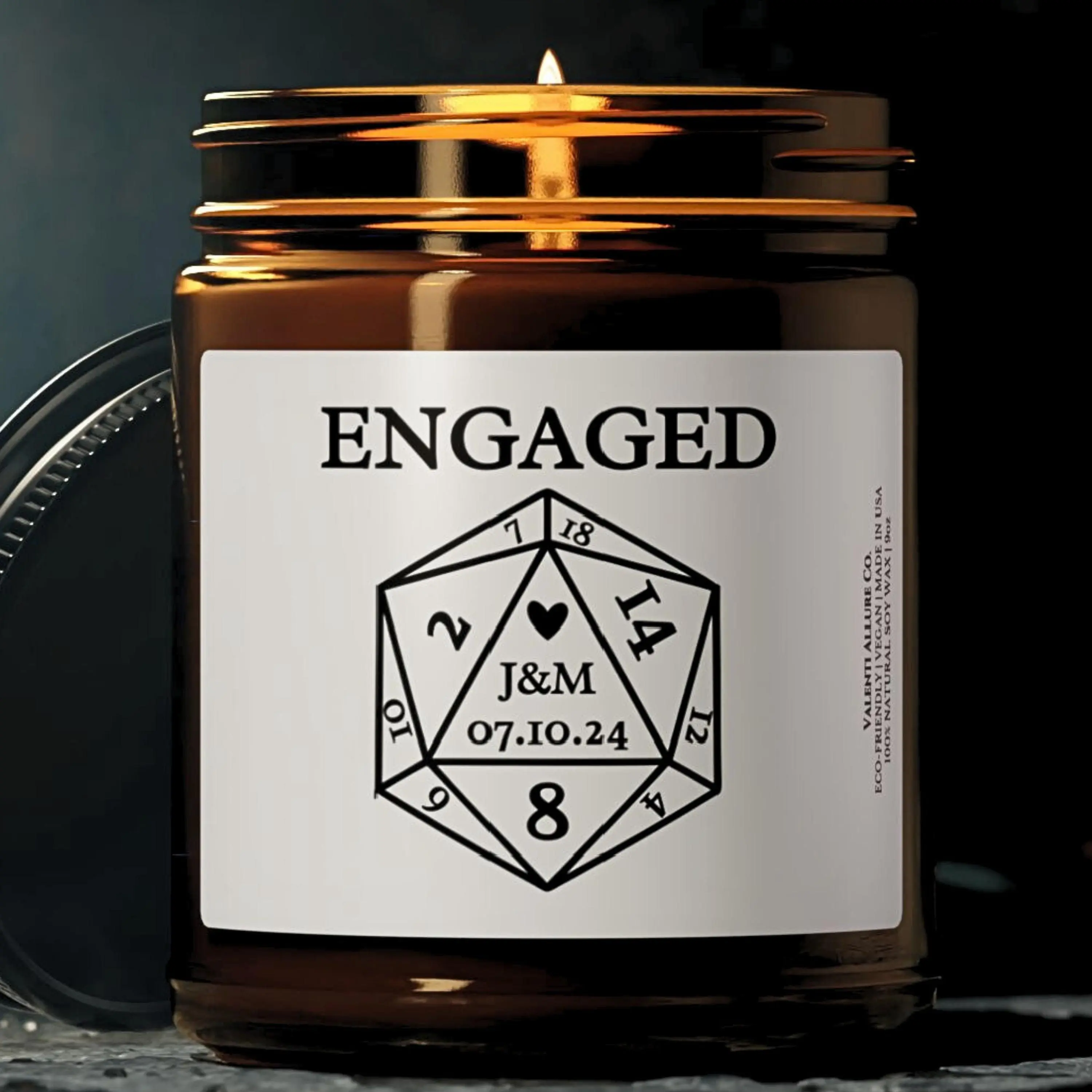 Personalised Engaged Dice DnD Candle Gift, DnD Dungeon Master Candle, Custom Engagement DnD D20 Gift, Wedding Gift Dungeons and Dragons Gift