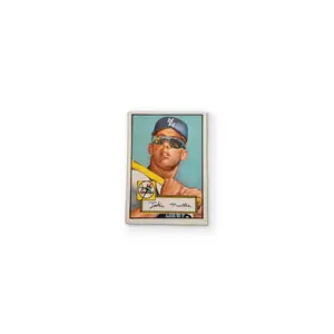A JINKIE MANTLE BASEBALL CARD YOU CAN CLEAN YOUR GLASSES WITH