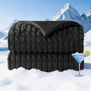 Seersucker Cooling Comforter  Size, Q-Max 0.45 Reversible Cooling Blanket for Hot Sleepers, Breathable Lightweight Silk Smooth Summer Bedding, Quilted Ice Blanket, Black