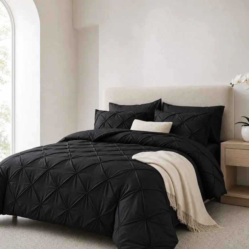 JOLLYVOGUE Modern Microfiber Black Queen Bed Comforter 7-Piece Set - Year-Round Luxury Bed-in-a-Bag with Comforter, Flat Sheet, Fitted Sheet, Pillowcase Shams, Breathable Lightweight Bedsheet Sets, Luxury Sleep Bedroom Decor